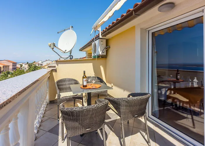 Apartamento Helles Studio-apartment Mit Traumhaften Meerblick, Privatparkplatz, Grill Crikvenica