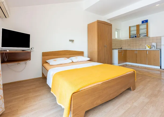 Helles Studio-apartment Mit Traumhaften Meerblick, Privatparkplatz, Grill Crikvenica