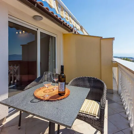 Helles Studio-apartment Mit Traumhaften Meerblick, Privatparkplatz, Grill Apartment Crikvenica