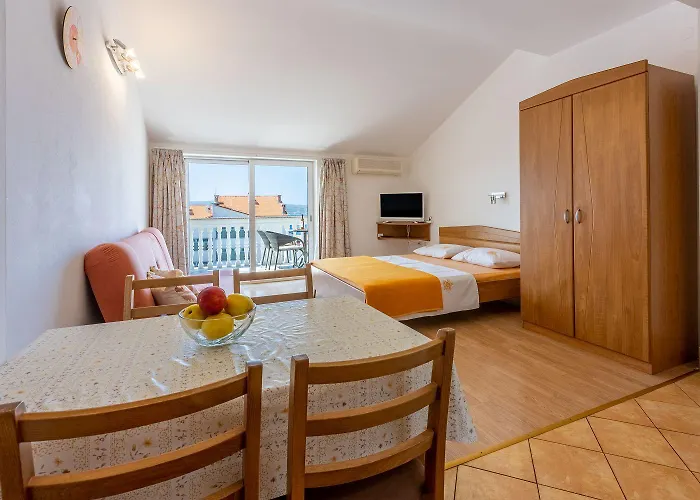 Helles Studio-apartment Mit Traumhaften Meerblick, Privatparkplatz, Grill Appartement *