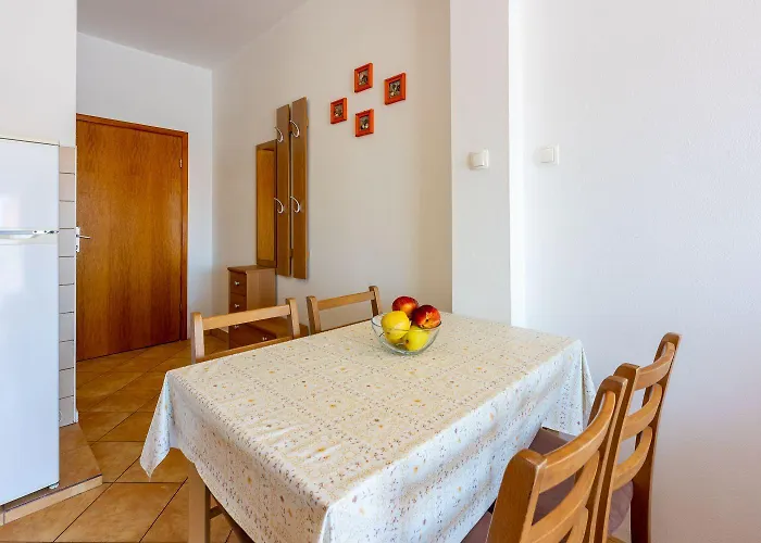Helles Studio-apartment Mit Traumhaften Meerblick, Privatparkplatz, Grill