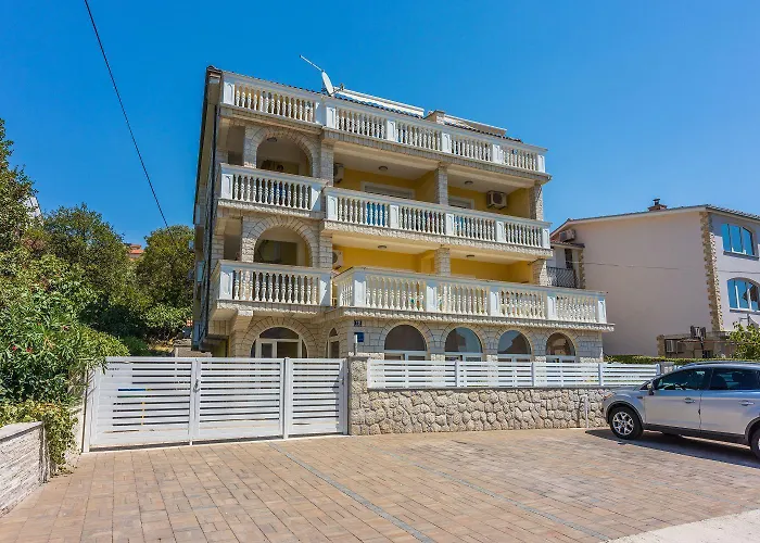 Appartement Helles Studio-apartment Mit Traumhaften Meerblick, Privatparkplatz, Grill Crikvenica
